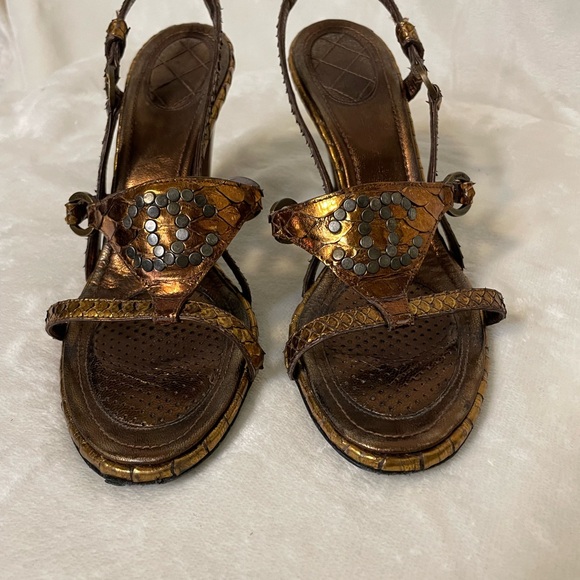 Authentic Chanel bronze python heels - Picture 2 of 7